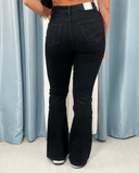 Pantalon acampanado con diseño en la bota - ArmasStyle