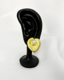 Pendientes de tachuela con diseño de corazon a rayas y perla acero inoxidable - ArmasStyle