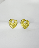 Pendientes de tachuela con diseño de corazon a rayas y perla acero inoxidable - ArmasStyle