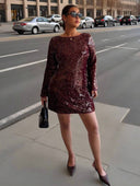 Vestido de mujer con espalda descubierta y con lentejuelas