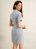 Vestido elegante con botones