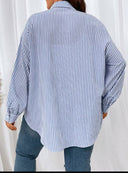 Camisa manga larga a rayas con bolsullo curvy