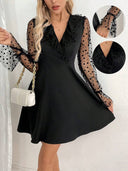 Vestido corto con mangas de malla