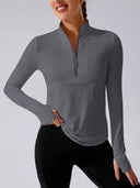 Sudadera deportiva ajustada de cuello liso
