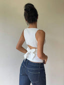 Blusa casual sin manga con lazo y espalda descubierta