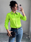 Camisa manga larga color fluorecente con cuello de pedreria