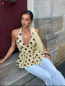 Blusa casual con cuello halter y espalda descubierta estampado de lunares