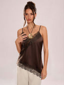 PROXIMAMENTE Blusa de tirates asimetrico con bajo cruzado en encaje - ArmasStyle