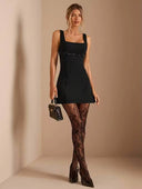 Vestido corto ajustado sin manga y lazo pequeño - ArmasStyle